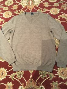 Hugo Boss V-neck Extrafine Merino Wool Jumper, size-Small (regular fit)