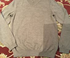 Hugo Boss V-neck Extrafine Merino Wool Jumper, size-Small (regular fit)