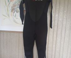 Gul wetsuit and shoes  worn twice excellent condition