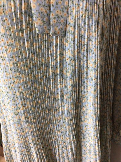 Green & Yellow ditzy floral print micro pleated long sleeve midi dress size M 12/14 includes post