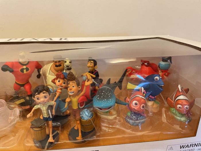 Disney Pixar Mega Figurine Set