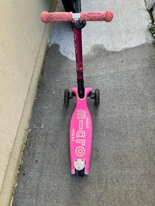 Micro maxi deluxe scooter