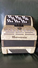 Barcarole 72 basses Chromatic button accordion