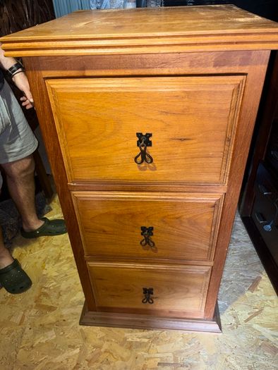 3 drawer locker
