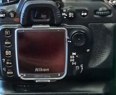 NikonD200 nikkor -3.5-5.6 nikkor 12-24mm 1:4 nikon 18 _200 Nikor Lens speedlight all comes with lower bag