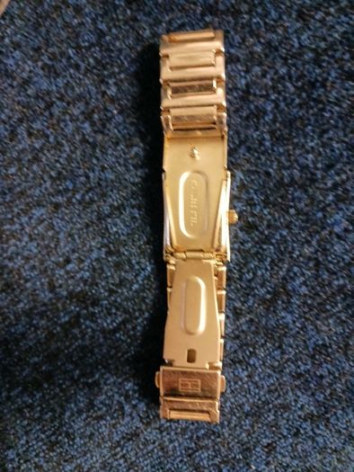 tommy hillfiger watch