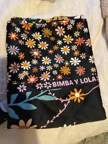 Gorgeous Bimba y Lola scarf