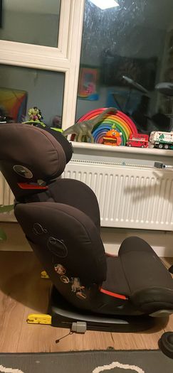 Maxi Cosi Isofix Booster Seat