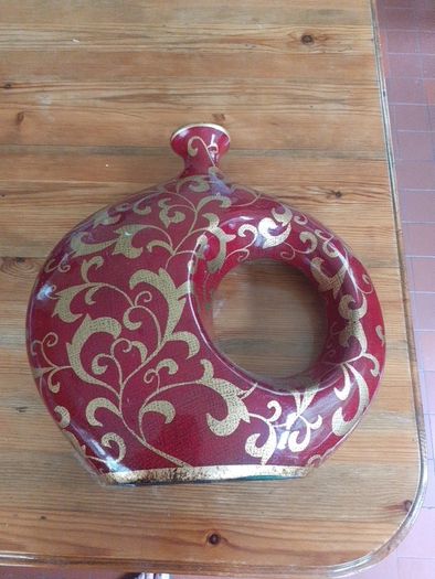Chinese style vase.