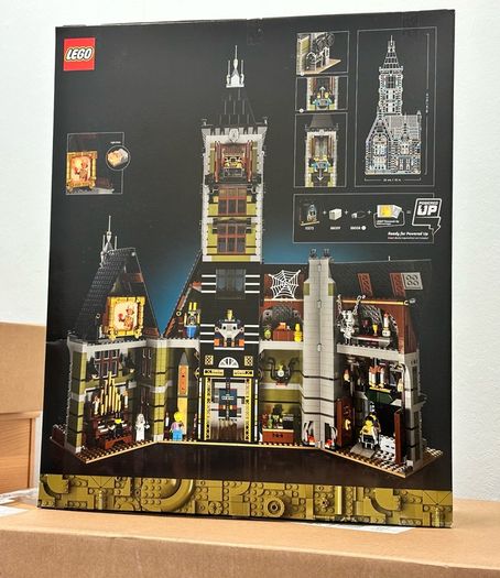 Lego Haunted House 10273