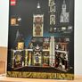 Lego Haunted House 10273 Image 2