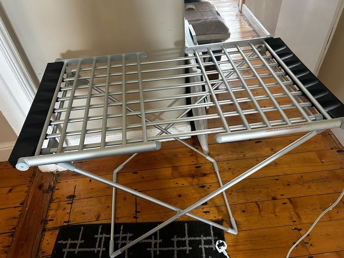 Electric/Heated clothes horse/airer with cover