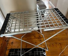 Electric/Heated clothes horse/airer with cover