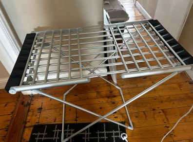Electric/Heated clothes horse/airer with cover