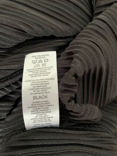 Gallery black plus size top - New