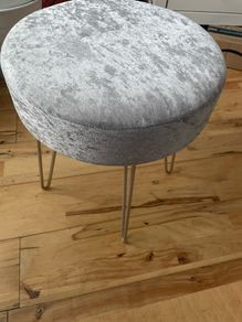 beauty stool