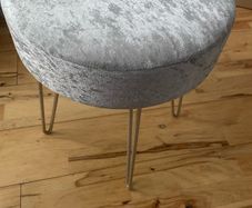 beauty stool