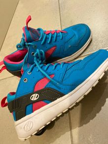 Heelys size UK2