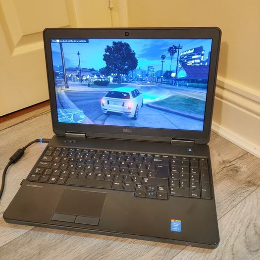 Dell Latitude laptop intel core i5 nvidia basic GPU