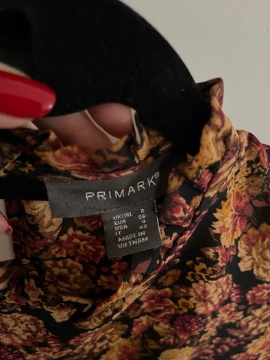 An elegant dress in floral print