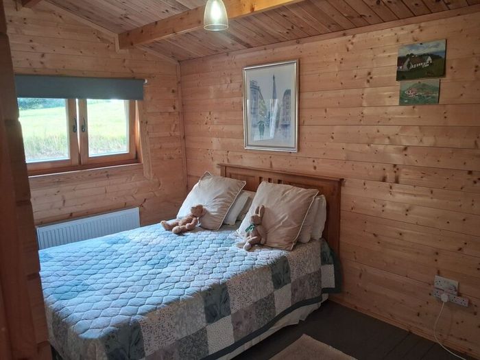 Log cabin