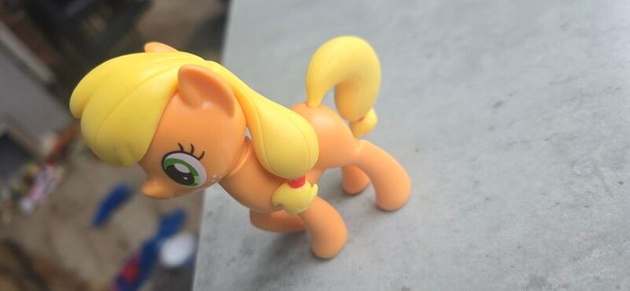 Applejack 3 inch Solid Vinyl MLP G4 My Little Pony