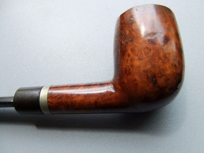 Oriel Pipe
