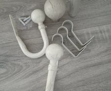 Curtain pole