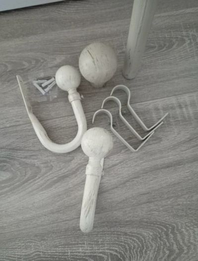 Curtain pole