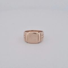 9KT Heavy Signet Style Ring