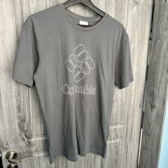Columbia T-Shirt - Small