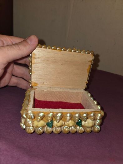 1970's Irish hand made Sea Shell Trinket Box