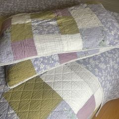 Quilt & Curtains