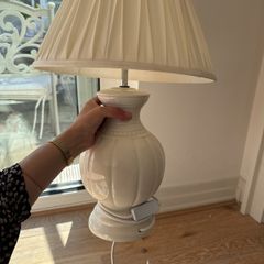 Belleek table lamp