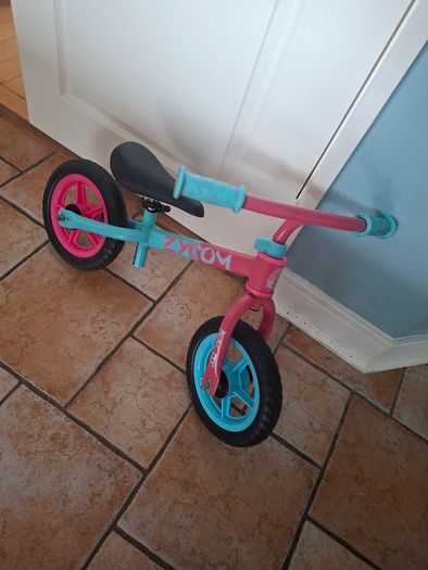 Toddler balance bike