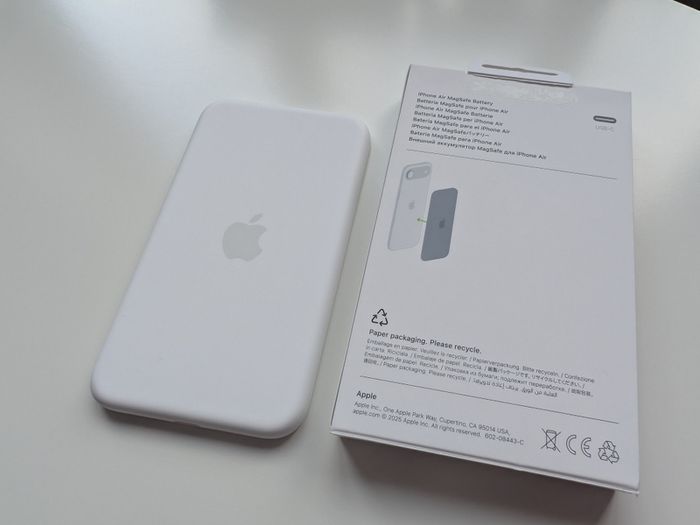 Genuine Apple iPhone Air MagSafe Battery