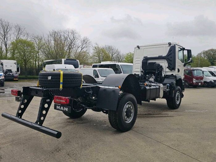 Man 4x4 TGM 18.290 chassis