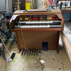 Organ Vintage Eminent 310