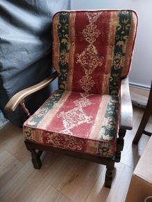 Vintage Oak Chair/Armchair