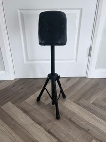 tattoo tattoo arm rest