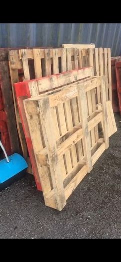 Pallets Free to take away