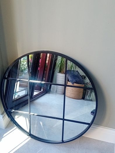 Pair  mirrors black perfect will sell on there own round shaped