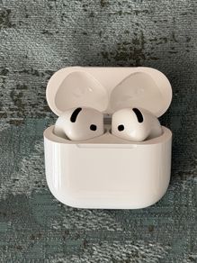 Apple AirPods 4 with ANC