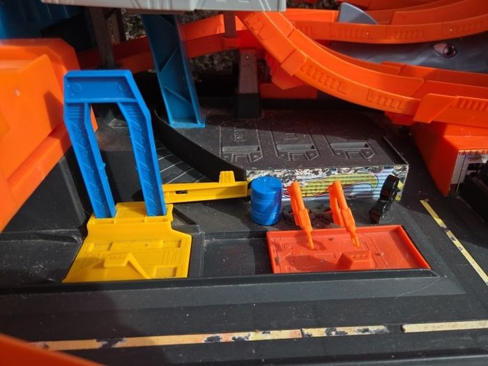 Hot Wheels Garage.