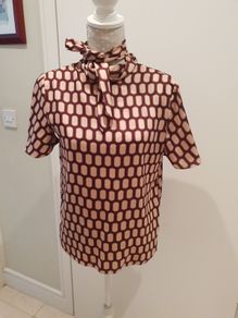 Zara geometric silky feel top xs uk10