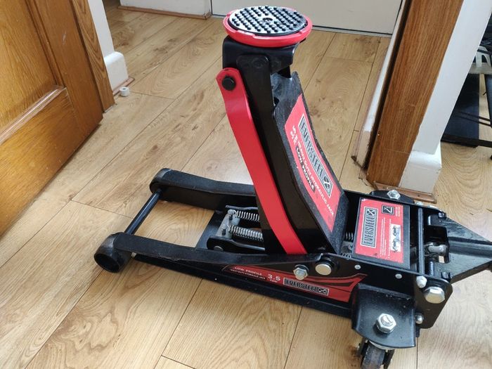 Low Profile Hydraulic Trolley Jack