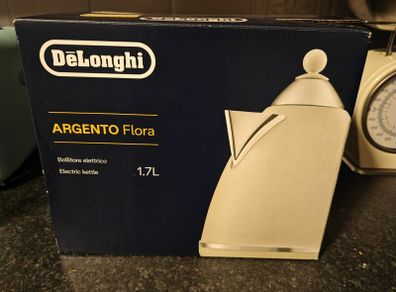 Delonghi Argento Flora Kettle