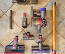 Dyson V8 absolute