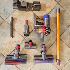 Dyson V8 absolute