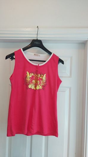 Salony Sports wear